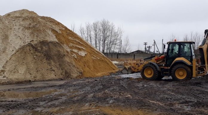 В Сараевском районе для обработки зимних дорог заготовлено более 10 тысяч  тонн песко-соляной смеси