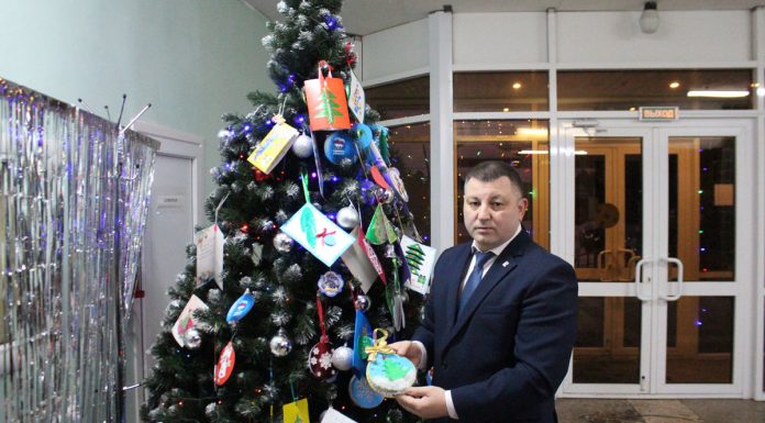 Глава Сараевского района исполнил мечты юных участников благотворительной акции «Елка желаний»