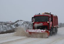 В Сараевском округе продолжают расчищать дороги